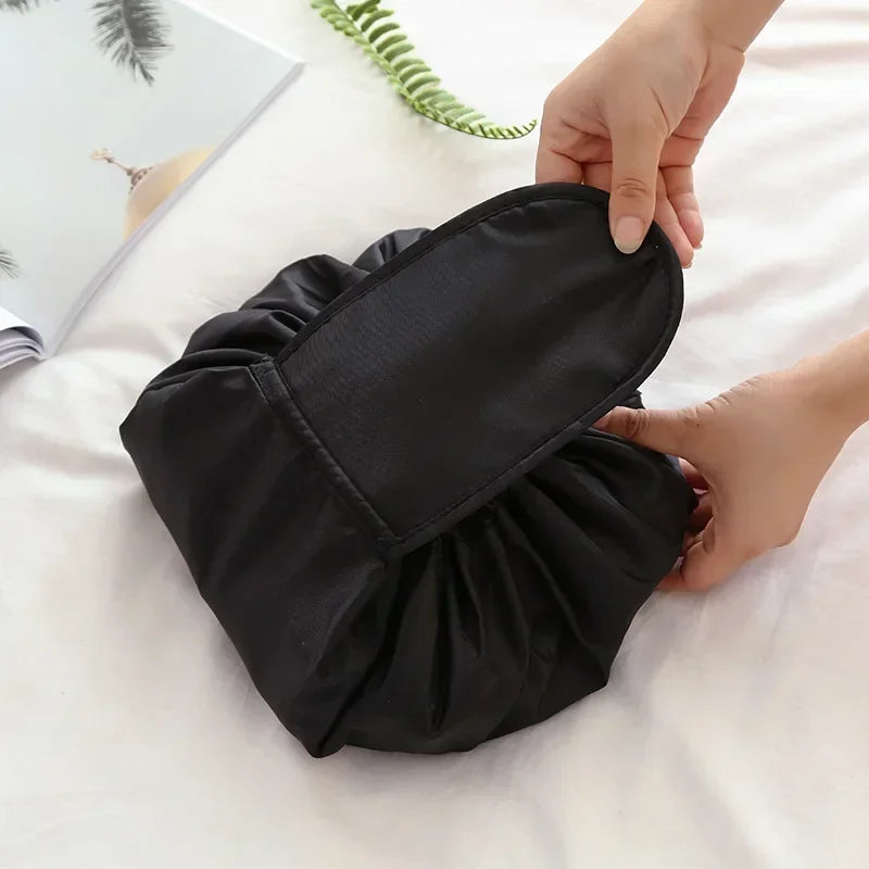 Lay and Go Makeup Pouch